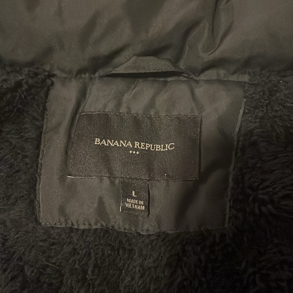Black - Banana Republic Puffer Vest with fur lined hood. Great condition. - Picture 3 of 5